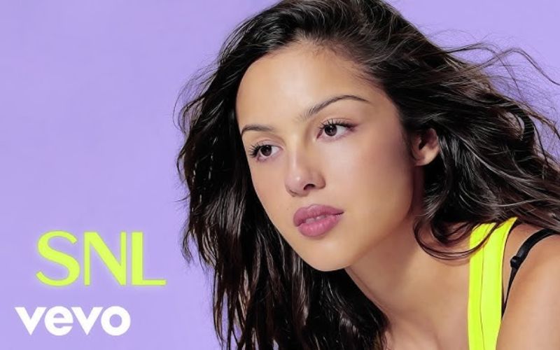 Olivia Rodrigo Hosted SNL for the First Time, and She Brought Debbie Harry, an Unreleased Song, and a Jake Paul Joke