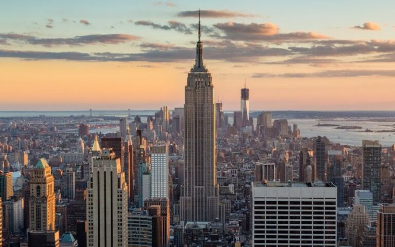 Love Above the Skyline: Why the Empire State Building Proposal Captivated Millions, July 2026